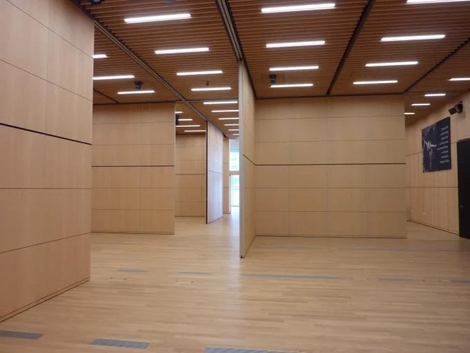 100 mm Folding Movable Sound Proof Sliding Partition Walls For Conference Room 0