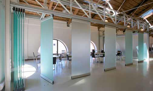 10MM Folding Glass Room Movable Wall Panels With Sliding Door 500 / 1230mm Width 1