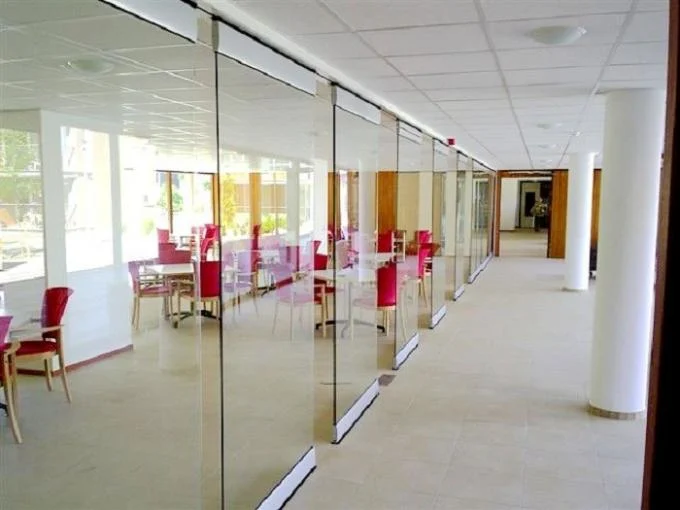 12 mm Thickness Transparent Glass Sliding Partition Walls For Conference Room 1