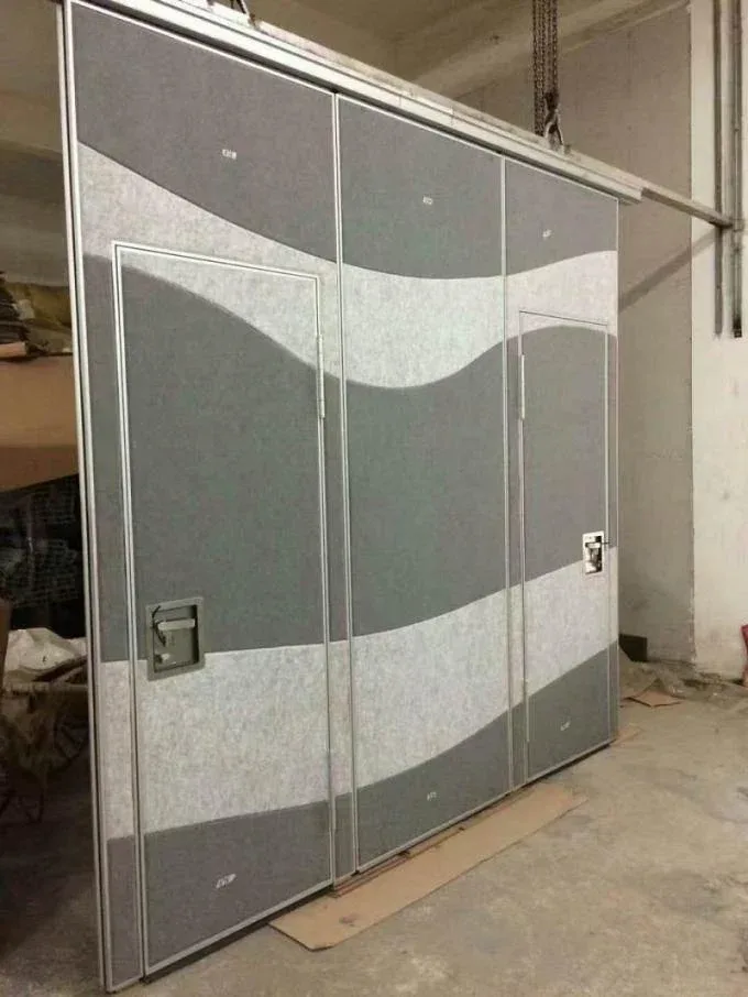 Sponge Leather Acoustic Flexible Office Partition Walls / Aluminium Frame Folding Sliding Doors 0