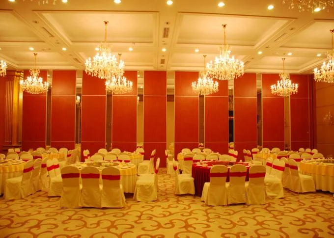 Folding Partition Walls Auditorium Indoor Partion Walls For Banquet 1