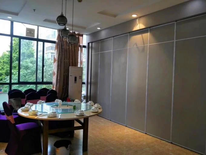 4 Meters High Gypsum Board Movable Wall Partitions / Indoor Acoustic Foldable Wall Panels 1