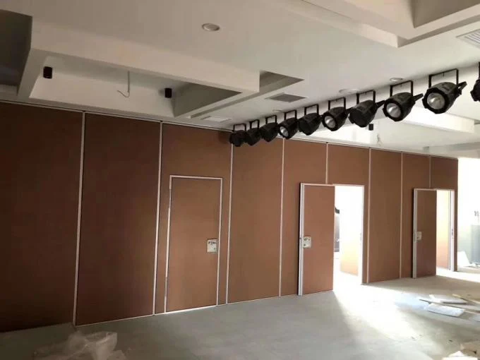 4000mm Height Folding Partition Walls Conference Room Dividers Aluminum Alloy Profile 2