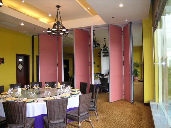 65 mm Exhibition Hall Sound Proof Partitions Double Roller 43dB 0