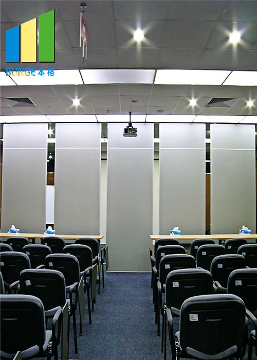 65mm Folding Sliding Soundproof Partition Walls Acoustic Conference Room Dividers 0