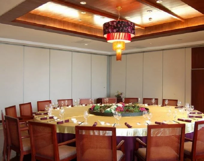 65mm Thickness Sliding and Movable Wall Partitions For Restaurant 0