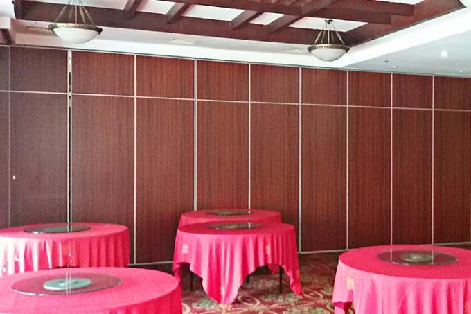 Accordion Acoustic Sliding Folding Room Partition Wall For School / Office 1