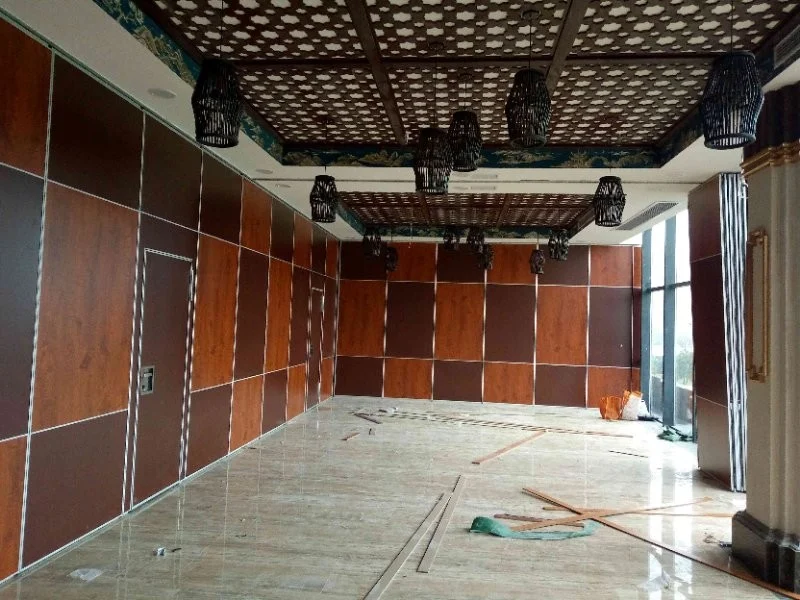 Accordion Sliding Partition Walls , Decorative Folding Screen Room Divider