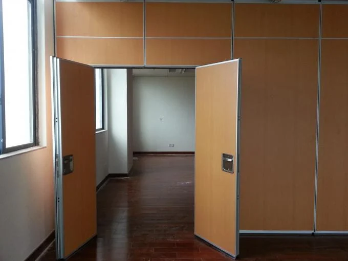 Acoustic Operable Soundproof Folding Partition Door For Conference Room 0