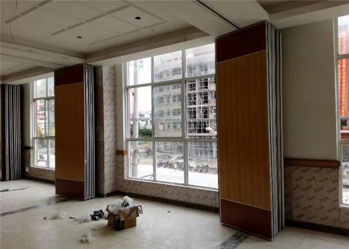 Aluminium Folding Partition Acoustic Folding Internal Doors For Hotel 1