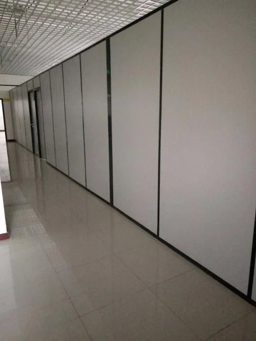 Aluminium Frame Restaurant Movable Partition Walls , Multi Color Soundproof Sliding Room Dividers 0
