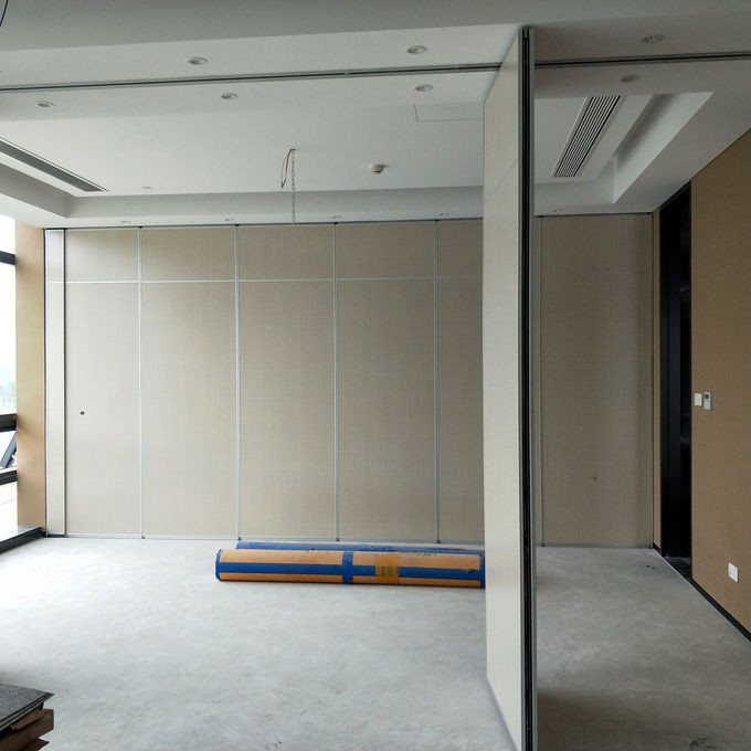 Aluminium Frame Sliding Folding Soundproof Movable Partition Walls Wooden Banquet Hall Partitions