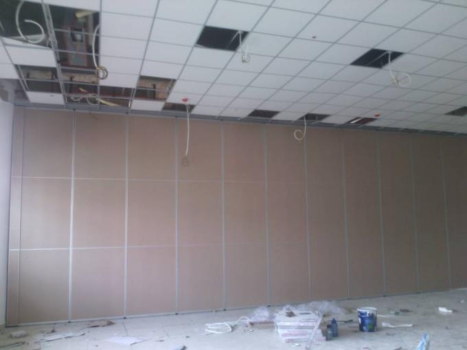 Aluminium Movable Partition Hanging Sliding Doors , Folding Acoustic Room Dividers 1