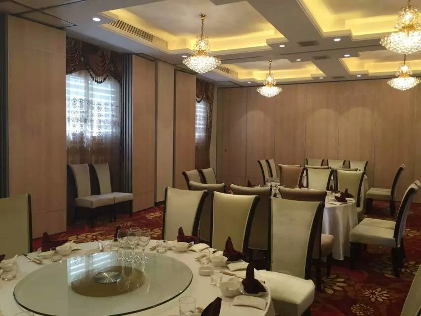 Aluminium Profile Hanging Office Sliding Room Dividers / Movable Partition Walls