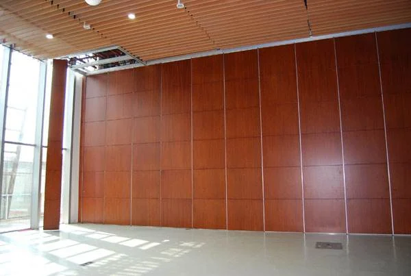Aluminum Frame Operable Wooden Interior Folding Partition Walls For Reception Hall 0