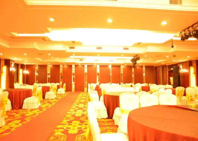 Aluminum Frame Wooden Operable Partition Wall Soundproofing For Banquet Room 4