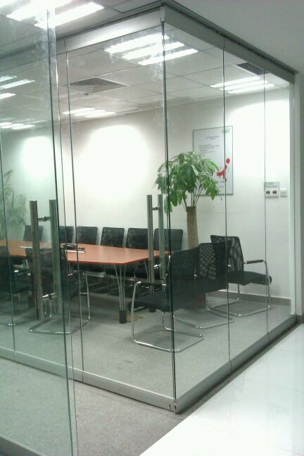 Aluminum Temporary Wall Partitions Provide A Complete Sound Retardant Barrier 0