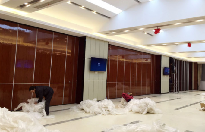 American Wooden Movable Partition System / Operable Soundproof Partition Wall Panels 2