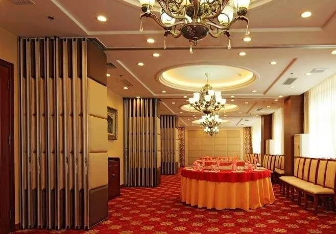 Automatic Movable Vertical Folding Partition Walls For Office / Meeting Room 0