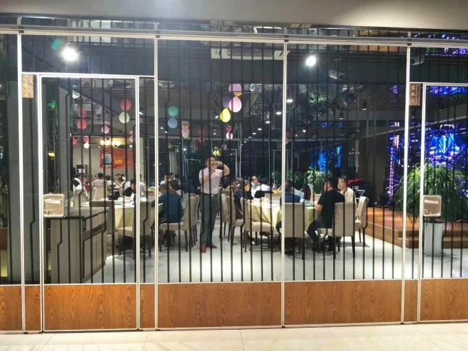 Banquet Hall Folding Partition Walls , Interior Sliding Room Dividers 1