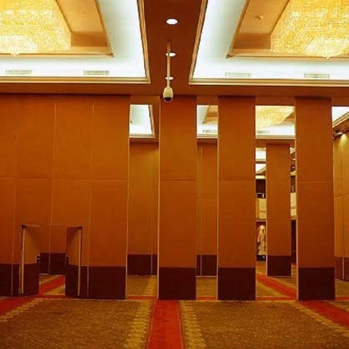 Banquet Hall Mobile Sliding Soundproof Collapsible Wall Partitioning With Folding Door 0