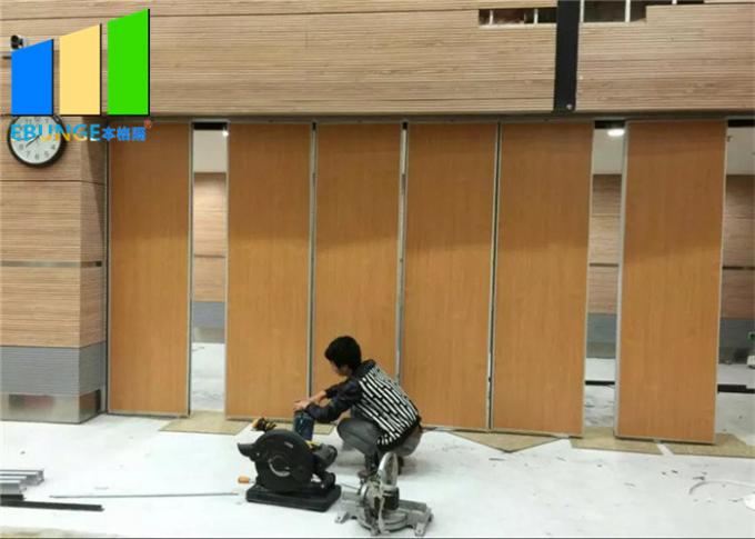 Church Acoustic Foldable Partition Soundproof Movable Partition Walls 0