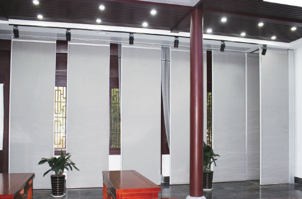 Collapsable Folding Movable Partition Walls In Function Room Modernized Decoration Style 0
