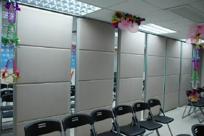 500 / 1200mm Width Melamine Movable Office Partitions with Aluminum Track 0