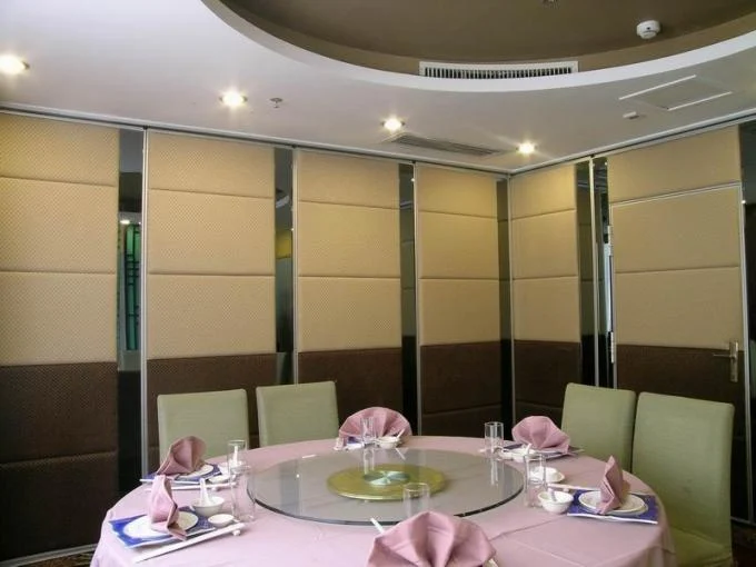 Conference Room Sliding Folding Partitions Movable Walls For Art Gallery 5