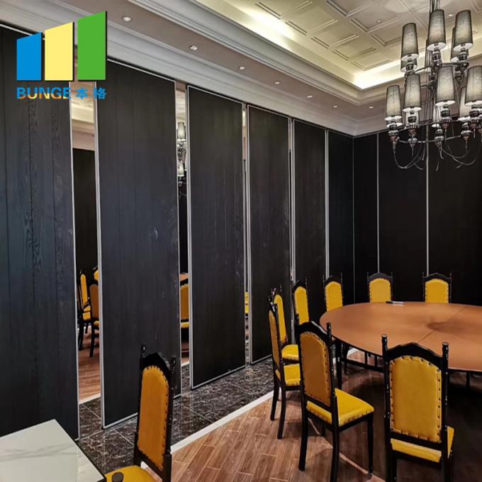 Customized Color Sliding Partition Walls Partition Wedding Banquet Room Wall Partition Dividers 0
