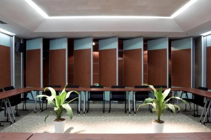 Customized Foldable Operable Acoustic Partition Walls with Aluminum Frame 2