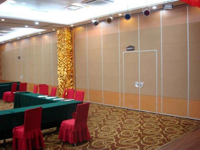 Customized Hotel Hanging System Mobile Room Divider With Wheels And Tracks 0