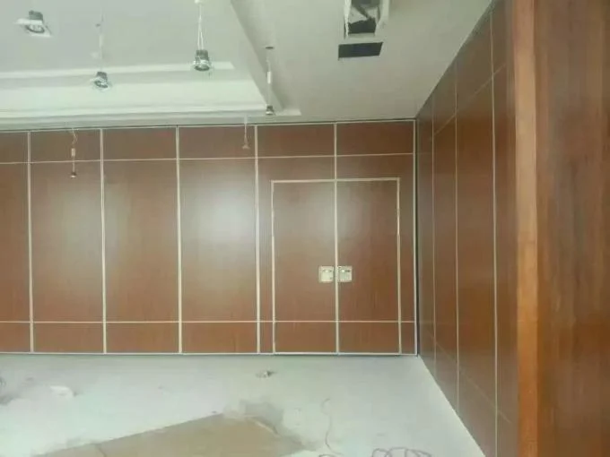 Modern Unique Acoustic Room Dividers / Melamine Board Sliding Folding Partitions 1