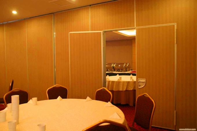 Decorative Banquet Hall Movable Room Partition Wall Aluminium Alloy + MDF Board 0
