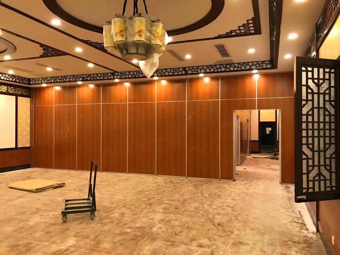 Decorative Banquet Hall Movable Room Partition Wall Aluminium Alloy + MDF Board 1