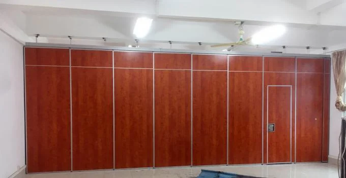 Decorative Commercial Furniture Folding Partition Walls / Operable Wall Systems 1