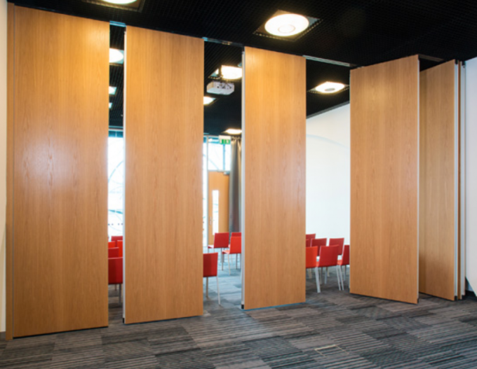 Decorative Folding Wooden Sound Proof Partitions for Conference Room 3