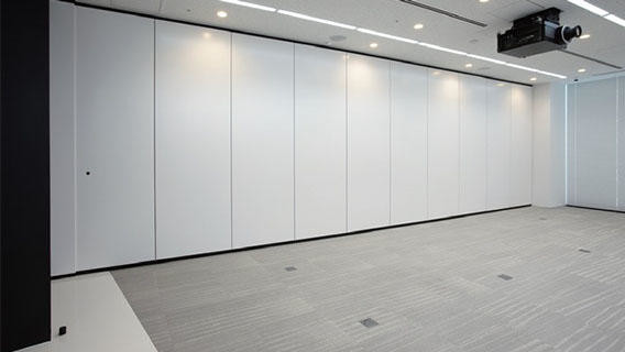 Decorative Modern Movable Office Partition Walls Hang Track On The Ceiling 0