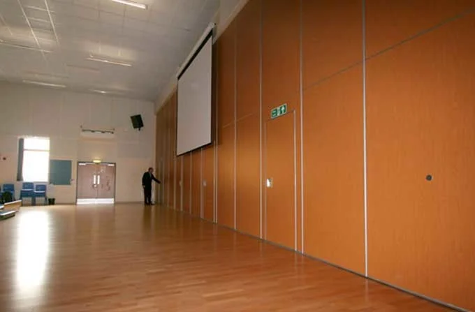 Decorative Surface Operable Folding Partition Walls , Sound Insulation Partition Panel