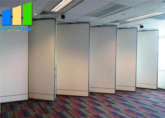 Decorative Wooden Restaurant Moving Flexible Foldable Partition Walls 0