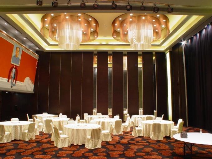 Dinning Hall Movable Panel Sound Proof Partition Wall Max 4 Meter Height 1
