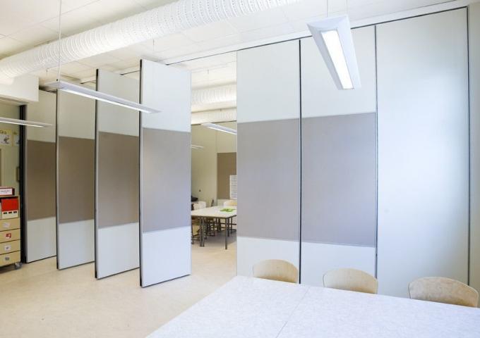 Easy Moved and Installation Aluminum Sliding Portable Sound Proof Wooden Partition Walls 1