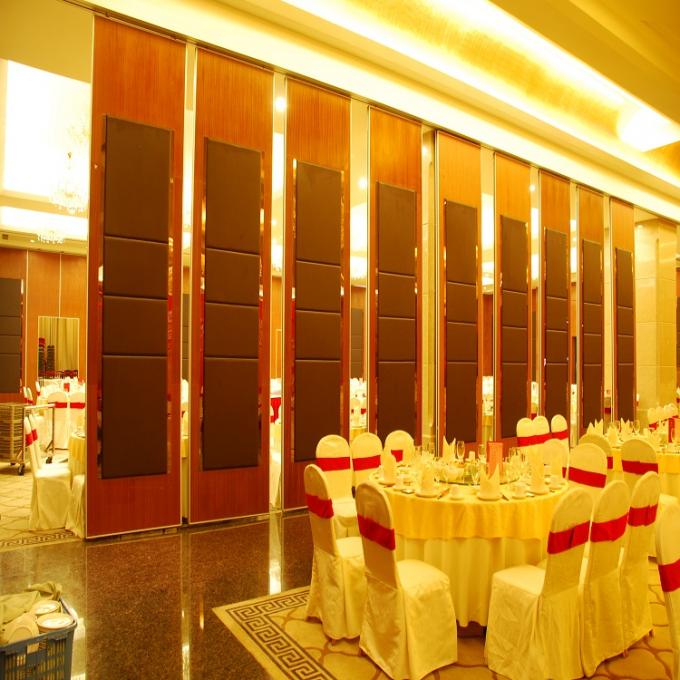 Eco Friendly Folding Exhibition Hall Flexible Movable Partition Walls For Bathroom 0