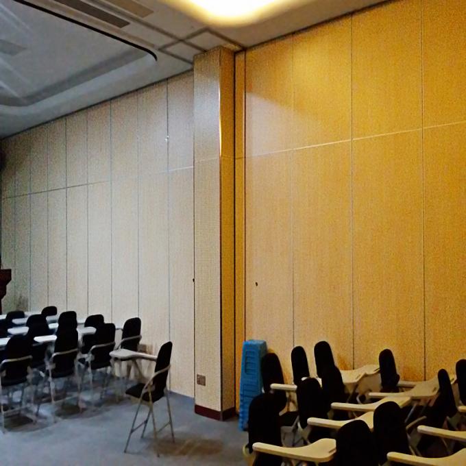 Exterior Aluminium Soundproof Movable Partition Walls For Balcony Custom Color 1
