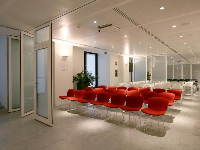 Exterior And Interior Sliding Folding Glass Partition Walls For Office / Factory 1
