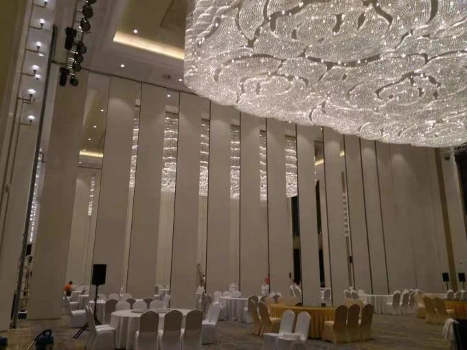 Fabric Finish Space Saving Movable Acoustic Partition Wall For Conference Room 0