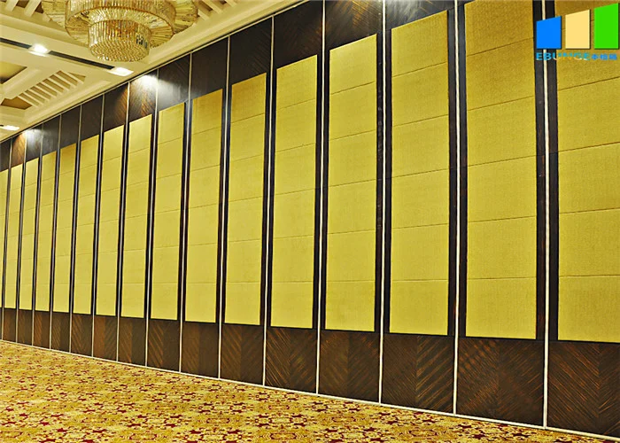 Fabric Or Leather Cover Surfaces Sliding Partition Walls Room Divider For Hotel