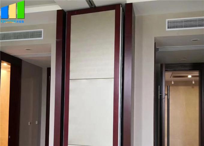 Fabric Sliding Partition Walls / Foldable Partition Wall Room Divider For Office 1