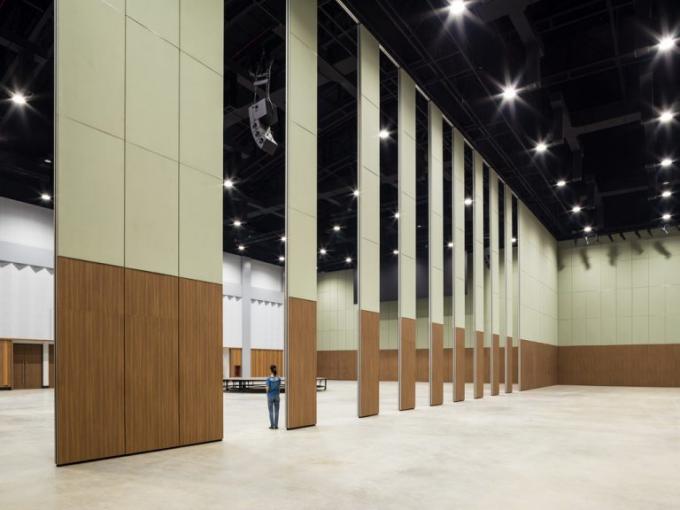 Fabric Soundproof Aluminum Track Channel Folding Movable Operable Partition Walls 0