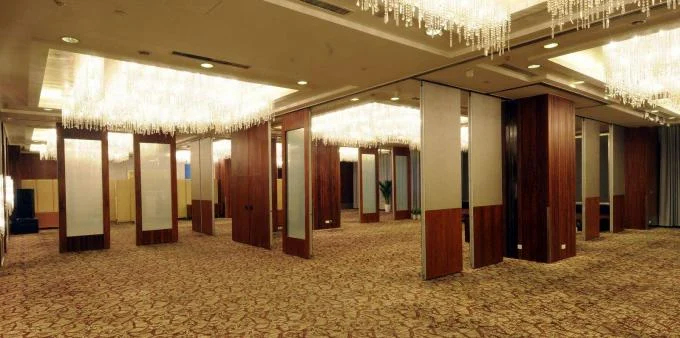 Malaysia Soundproof Aluminium Wooden Sliding Partition Wall 85mm Thickness 1